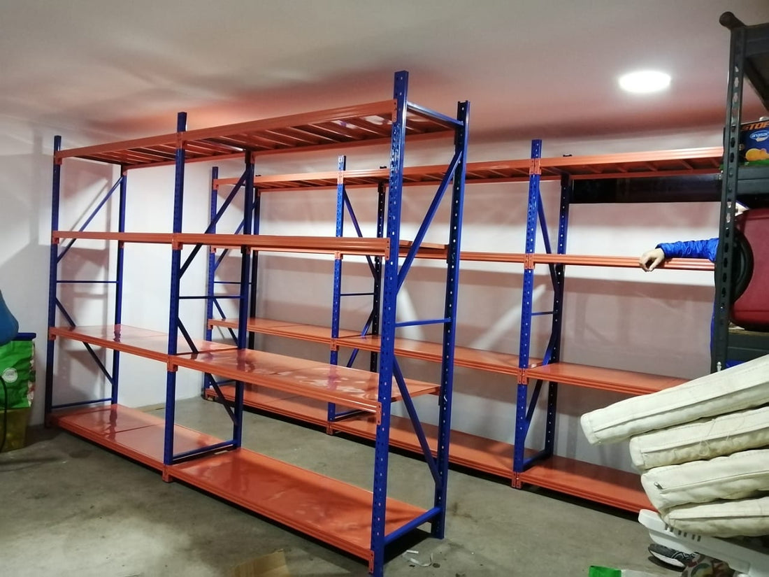 Implementación Estantes en bodegas de casa